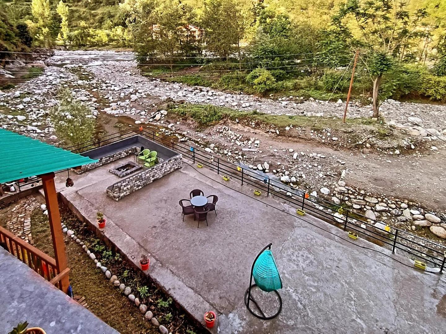 Sharda Resort-Tirthan Valley Banjār Extérieur photo