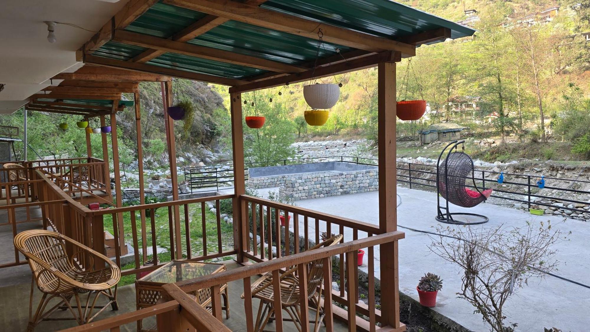 Sharda Resort-Tirthan Valley Banjār Extérieur photo